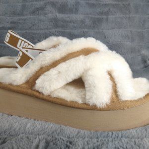 UGG Disco Cross Slide 1121550 Beige Sandals Fur Trim Slippers Size 8